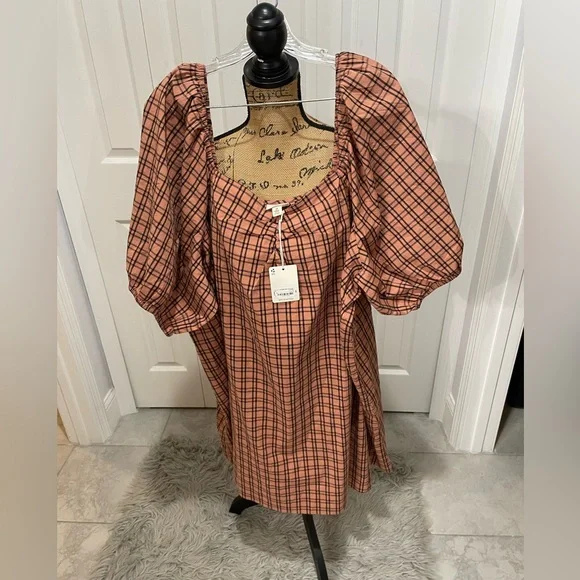 a.n.a Plaid Puff Sleeve Dress in Orange and Black - Picture 14 of 15